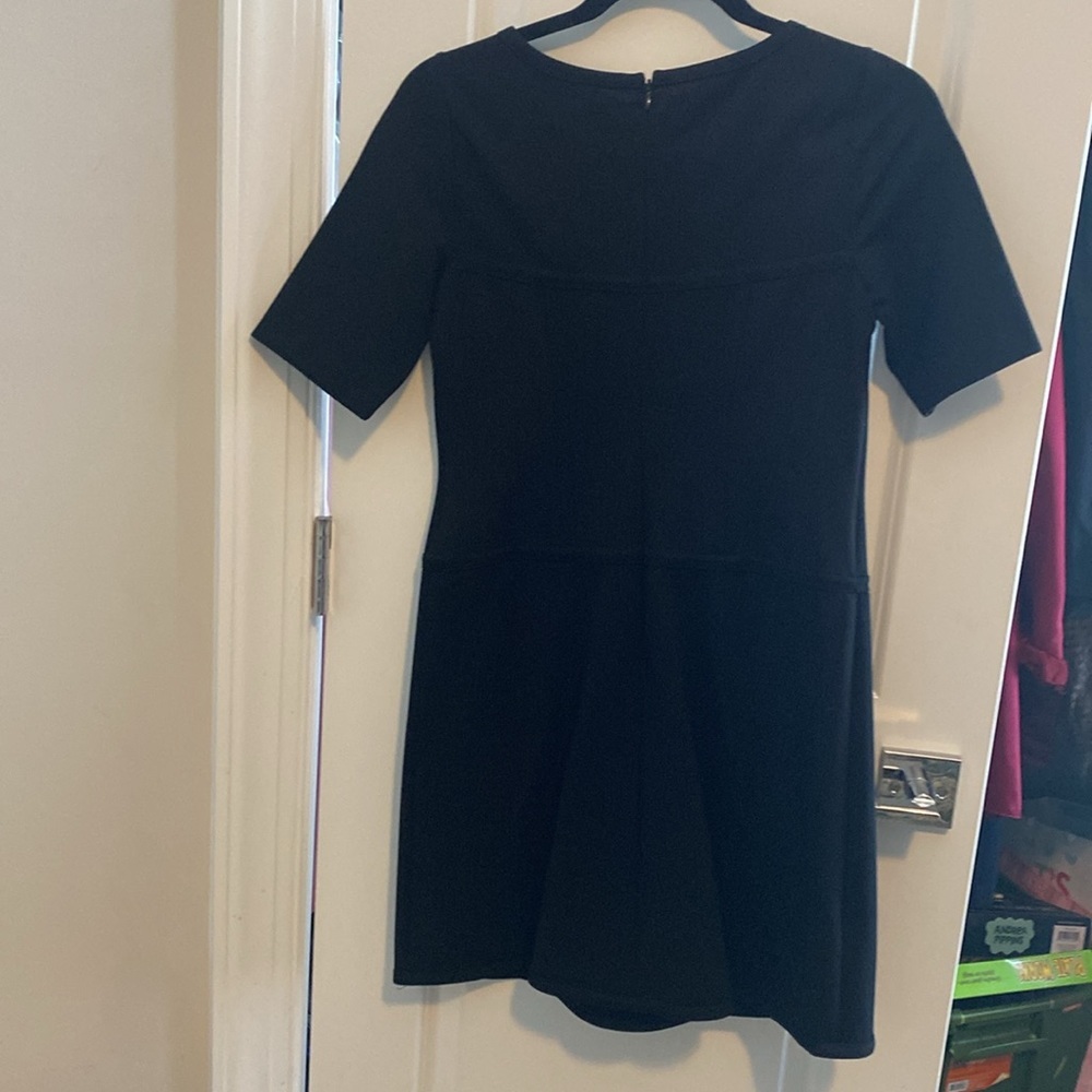 Dress - Picture 5 of 9